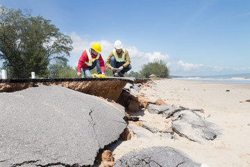 Civil Engineer check Beach Road slide along the beach to water erosion