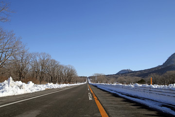 冬の榛名山　峠道
