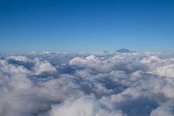 Fototapeta na wymiar mount Rinjani from sky