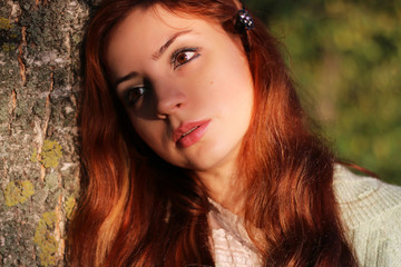 Fototapeta premium redhead girl Autumn leaves