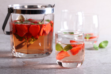 Fototapeta na wymiar strawberry cocktail with mint.