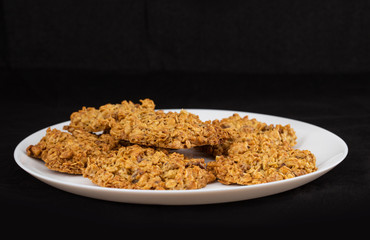 Plate with oatmeal cookies.