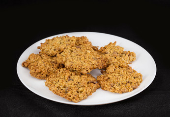 Plate with oatmeal cookies.