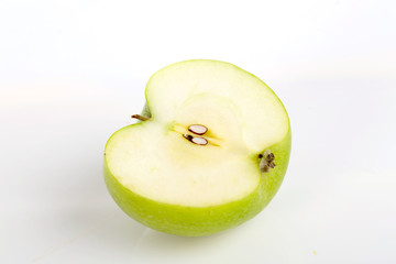 Green apple, isolated on white background,selectice focus