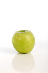 Green apple, isolated on white background,selectice focus