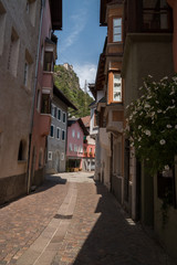 Naklejka na ściany i meble Chiusa, Klausen, Valle Isarco, Bolzano, Trentino Alto Adige, Italia