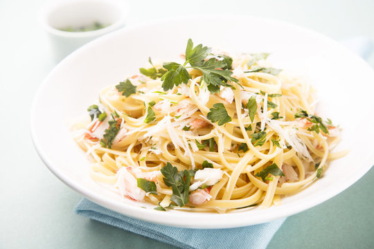 Pasta with parsley and crab meat