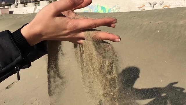 Sabbia tra le mani
