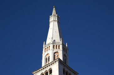 Fototapeta na wymiar the tower of cathedral against a blue sky
