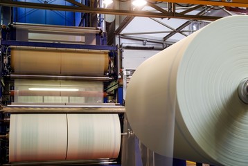 Production of glass fiber fabrics