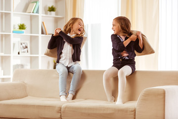Obraz premium Two little girls