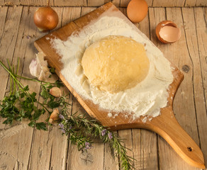Тесто для приготовления равиоли макарон и...