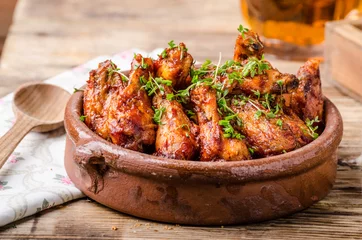 Foto op Canvas Grilled chicken wings with beer © Stepanek Photography