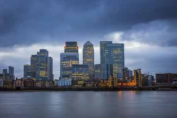 Fototapeta na wymiar Canary Wharf, the leading financial district of London taken from Greenwich at blue hour - London, UK