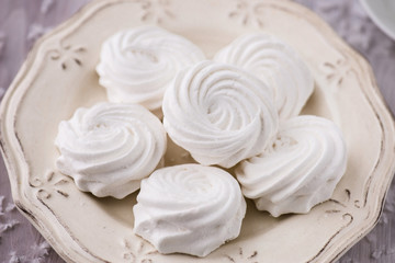 Obraz na płótnie Canvas White apple marshmallows, homemade zephyr for valentine day