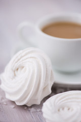 Obraz na płótnie Canvas White apple marshmallows, zephyr with coffee