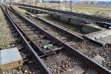 Fototapeta premium 鉄道の分岐ポイント／鉄道線路で、分岐ポイントを撮影した写真です。
