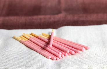 Japanese snack food biscuit stick strawberry coated