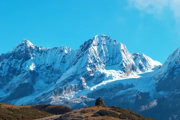 Crédence en verre imprimé Kangchenjunga Hautes montagnes, couvertes de neige.
