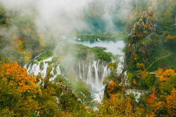 Obrazy  Największe wodospady w Parku Narodowym Plitvice, Chorwacja wpisane na listę światowego dziedzictwa UNESCO