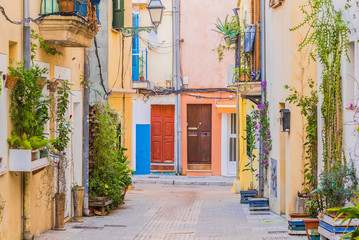 Fototapeta na wymiar Picturesque view of an mediterranean old town street