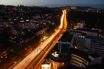 Stuttgart strasse von oben bei Nacht © jiriviehmann