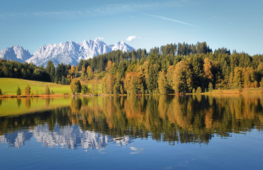 Naturjuwel in den Alpen - Schwarzsee Kitzbühel und Wilder Kaiser, Tirol