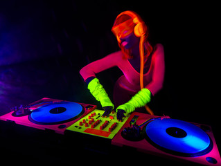 sexy neon uv glow DJ