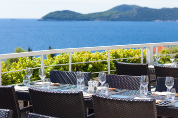 set table with sea view