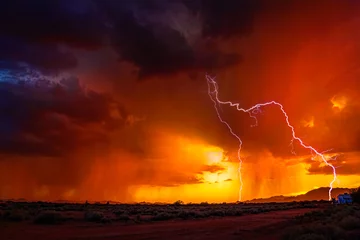 Photo sur Aluminium brossé Orage Sunset Lightning in a Summer Thunderstorm