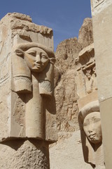 TEMPLO EN EGIPTO