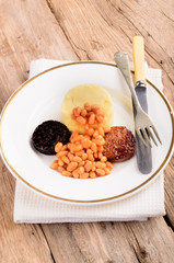 british meal with mashed potato and beans