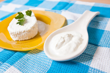 cottage cheese with parsley on a plate