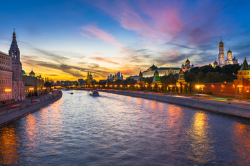 Fototapeta na wymiar Sunset view of Kremlin and Moscow river in Moscow, Russia