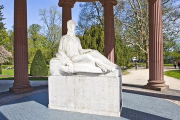 Der Elisabethenbrunnens aus dem Jahre 1834,  Beginn des Kurbetriebs in Bad Homburg. Kurpark, Bad Homburg vor der Höhe, Hessen, Deutschland, Europa