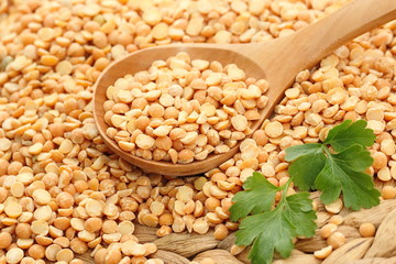 Dry peas in a spoon