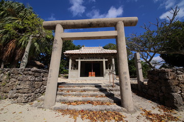 鳥居