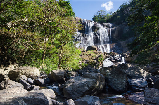 Rathna Ella, at 111 feet, is the 10th highest waterfall in Sri Lanka, situated in Kandy District.The main occupation of the villagers in Rathna Ella is paddy cultivation