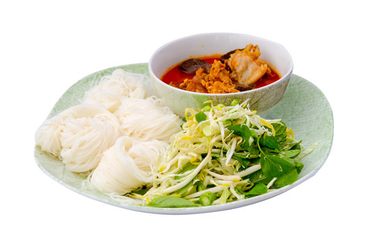 thai vermicelli eaten with chicken curry isolated on white backg