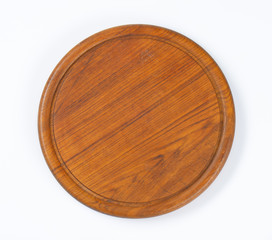 Round cutting board with groove