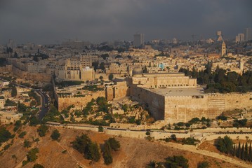 Fototapeta na wymiar シオンの丘 Old City of Jerusalem and its Walls