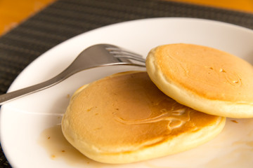 Eat a delicious pancake with a fork