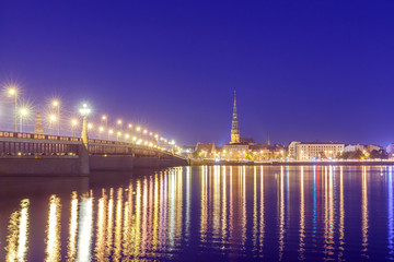 Fototapeta na wymiar Riga. View the Church of St. Peter at night.