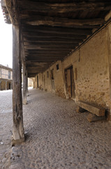 Fototapeta na wymiar arcades in the medieval village of Calatañazor, Soria province,