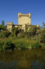 Fototapeta na wymiar Castle of Cuzcurrita de Rio Tirón, XIV century,La Rioja, Spain