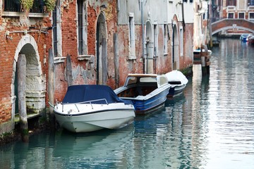 Fototapeta na wymiar Venice. Street in Venice. Canal