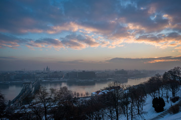 Fototapeta na wymiar Budapest sunrise view