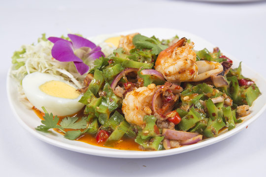 Spicy Winged Bean Salad with shrimp
