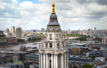 LONDON, UK - JANUARY 27, 2015: st. Pul's tower and London panorama