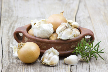 garlic and onion in a bowl